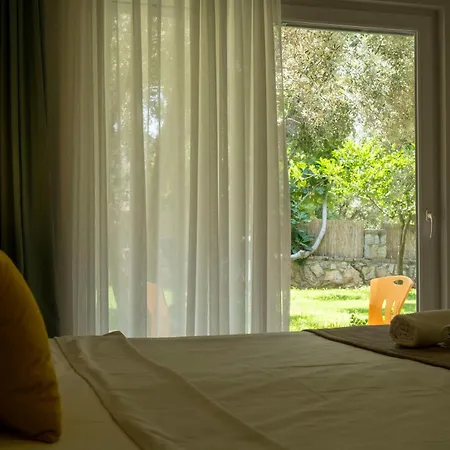 מלון Guenes Boutique - Oludeniz 3*