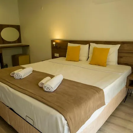 Guenes Boutique - Oludeniz 3*